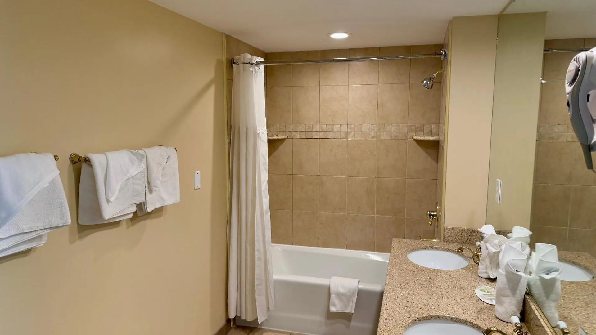 Travelodge By Wyndham Suites Virginia Beach Oceanfront United States