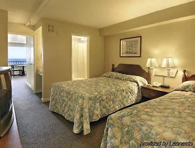 Travelodge By Wyndham Suites Virginia Beach Oceanfront