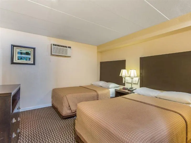 Travelodge By Wyndham Suites Virginia Beach Oceanfront 2*,