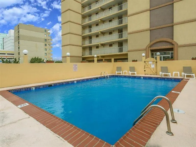 Travelodge By Wyndham Suites Virginia Beach Oceanfront Hotel